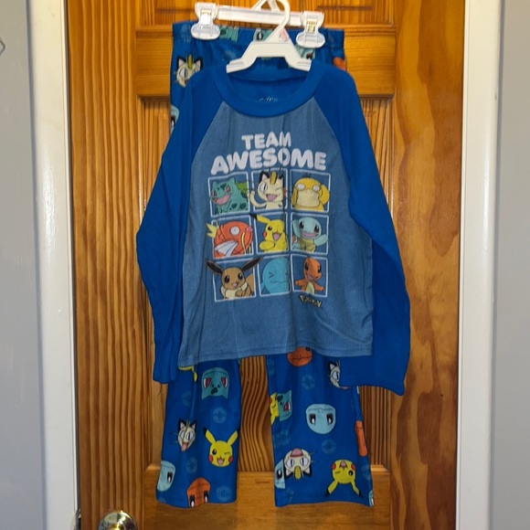 Boys size 8 Pokémon long sleeve pajama set - Picture 1 of 9